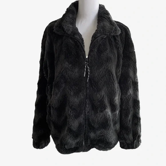 URBAN OUTFITTERS EVA BLACK FAUX FUR CHEVRON TEDDY BOMBER JACKET